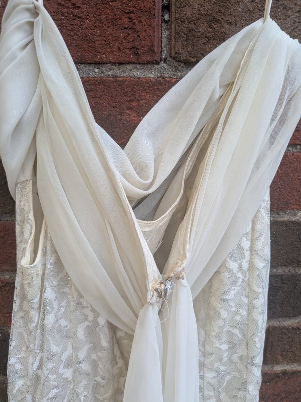 Romantic vintage wedding dress - Picture 5 of 14
